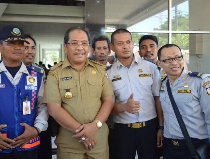Ilham Arief Sirajuddin (IAS) menyatakan kesiapannya untuk menggantikan Taufan Pawe memimpin Partai Golkar di Sulawesi Selatan (Sulsel). Foto (Ist).