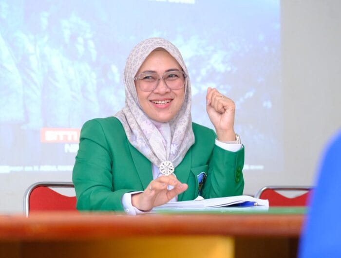 H-3 Lebaran, Bupati Gowa Ujian Doktor di UMI, Disaksikan Suami dan Taruna Akpol