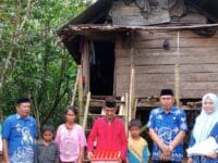 Kepala Bagian Kesejahteraan Rakyat (Kabag Kesra) Kabupaten Gowa, Mardani Hamdani, menunjukkan komitmennya dalam menyukseskan program 100 kerja Bupati dan Wakil Bupati Gowa, Husniah Talenrang-Darmawangsyah Muin.
