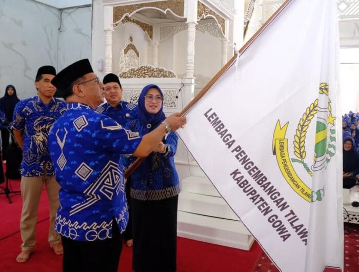 Bupati Gowa, Husniah Talenrang, menghadiri acara Pencerahan Qalbu Jumat Ibadah (PQJI) sekaligus melepas Kafilah Kabupaten Gowa yang akan berkompetisi dalam Seleksi Tilawatil Qur’an dan Hadis (STQH) Tingkat Provinsi Sulawesi Selatan di Kabupaten Luwu Utara