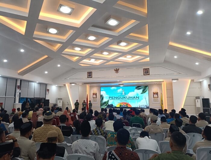 Semangat kebersamaan dan optimisme terpancar dari Baruga Tinggimae, Rumah Jabatan Bupati Gowa, Selasa malam (22/4), saat Bupati Gowa, Husniah Talenrang, hadir dalam acara pengukuhan kepengurusan Pimpinan Daerah Pemuda Muhammadiyah Kabupaten Gowa periode 2024–2028.