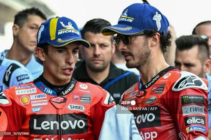 Pembalap Ducati Lenovo, Francesco Bagnaia dan Marc Marquez