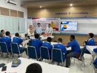 Dosen Fakultas Teknik UNM Edukasi Siswa SMKN 10 Makassar tentang Zona Selamat Sekolah