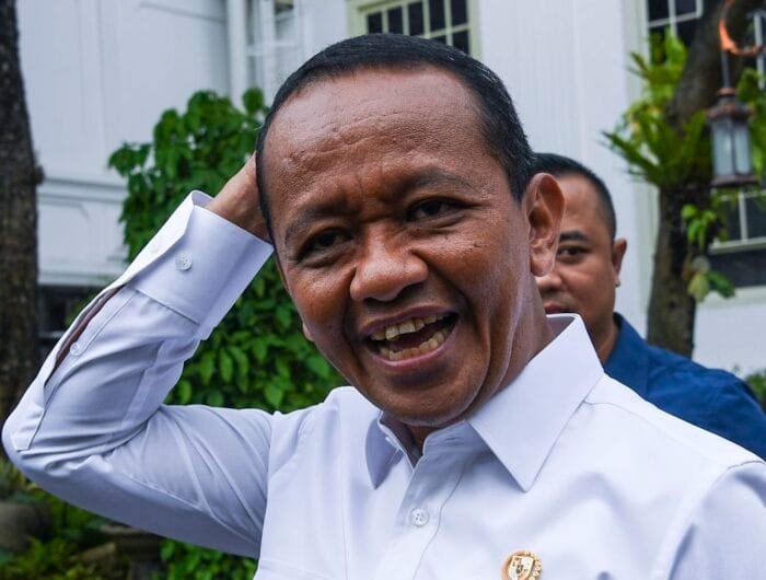 Menteri Bahlil Diteriaki 'Penipu' Buntut Tambang Nikel di Raja Ampat