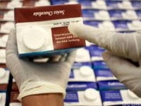 Bahan makanan nyaris kedaluarsa