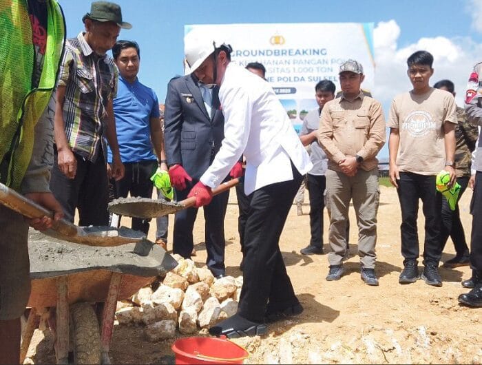 Pembangunan gudang berkapasitas 1.000 ton di Kabupaten Bone.
