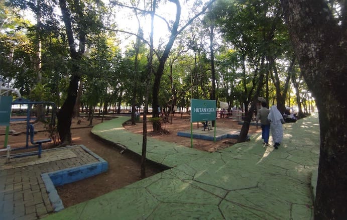 Hutan kota Maros