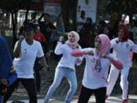 Aktivitas senam di taman pakui sayang di Jl AP Pettarani