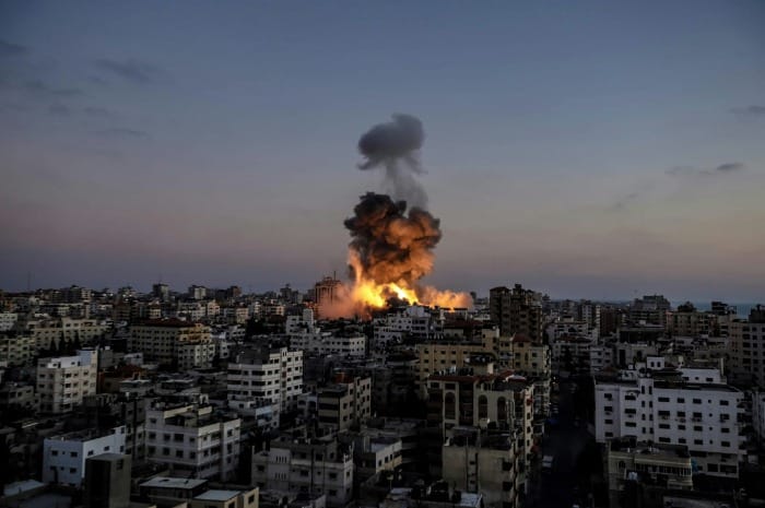 Gempuran Israel ke Iran