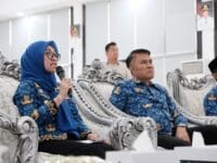 Bupati Gowa, Sitti Husniah Talenrang saat memaparkan potensi Kampung KB di Bontonompo, Gowa.