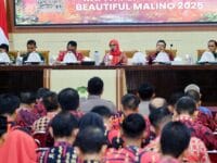 Bupati Gowa, Sitti Husniah Talenrang saat memimpin rapat Pemantapan Beautiful Malino, di Baruga Karaeng Galesong.
