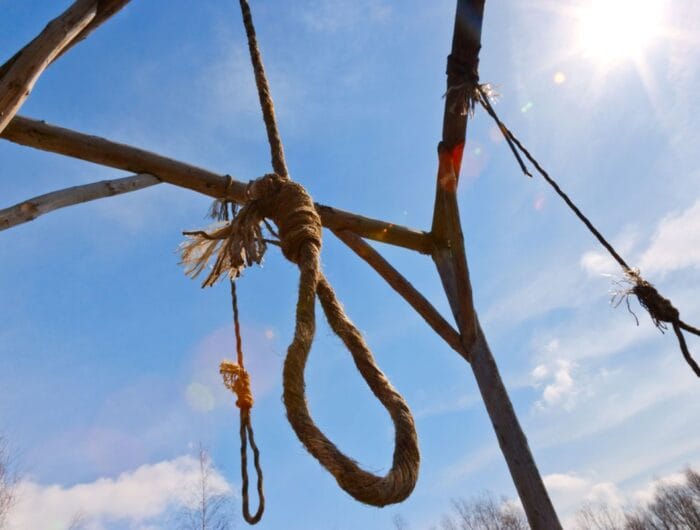 ilustrasi: gantungan bunuh diri