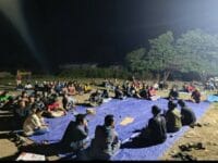 Buruh PT Huadi Nickel Alloy masih bertahan di depan pintu gerbang KIBA yang menjadi titik aksi mereka hingga hari ke 11.