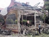 Puing-puing sisa serangan udara junta militer myanmar di sebuah kuil buddha.