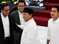 Presiden RI, Prabowo Subianto saat bersama dengan Anies Baswedan.