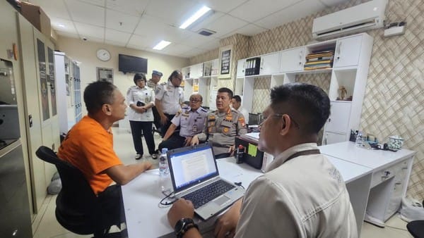 Tersangka HR pria yang mengamuk di Lion Air rute Jakarta-Kualanamu ternyata pernah mengidap penyakit jiwa.