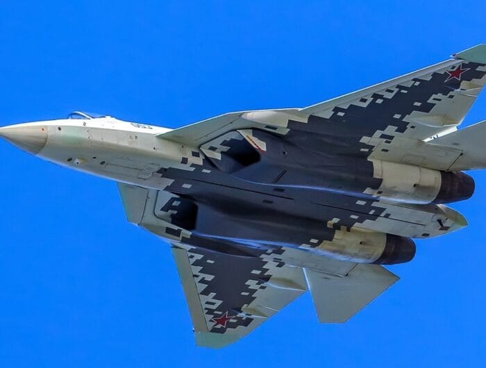 Pesawat jet tempur Sukhoi Su-57 Felon, salah satu dari 10 pesawat tempur terbaik dunia.