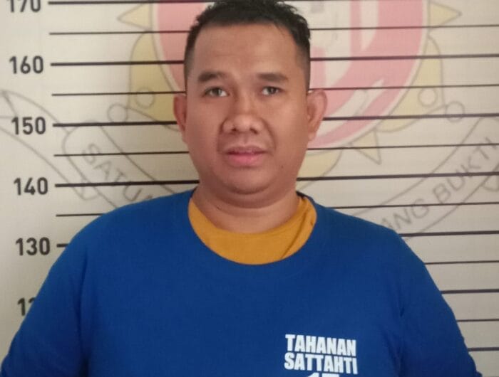 Ismail alias Steja Tersangka penipuan dengan modus calo polisi.