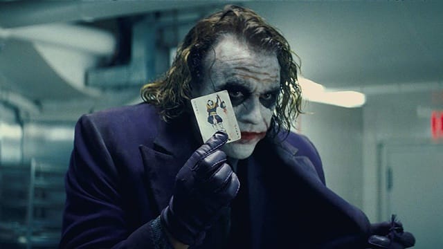 KUTIPAN. "Why so serious?" keluar di adegan ketika Joker ngasih kuliah ke musuhnya tentang betapa absurdnya hidup.