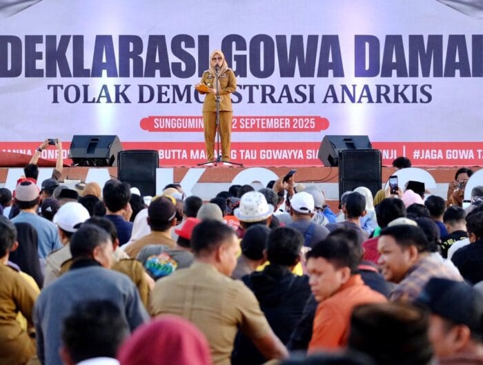 GOWA DAMAI. Bupati Gowa, Sitti Husniah Talenrang saat acara deklarasi Gowa Damai, Selasa, 2 September 2025.