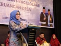 APIP. Bupati Gowa, Sitti Husniah Talenrang saat membuka bimbingan Teknis (Bimtek) Pengawasan Pengelolaan Keuangan Desa Lingkungan Kabupaten Gowa yang diselenggarakan oleh Inspektorat Kabupaten Gowa.