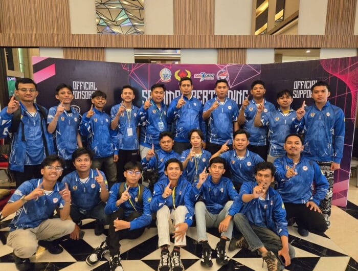 SAPU BERSIH. Atlet E-Sports Gowa berhasil memborong seluruh tiket di empat kategori E-Sports yang diperlombakan di Porprov Sulsel 2026. Seluruh atlet Gowa ini akan kembali berlaga di Porprov untuk berebut medali.