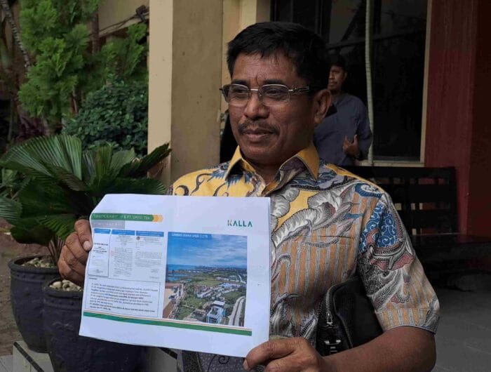 Kuasa Hukum PT Hadji Kalla saat mendatangi Mapolda Sulsel usai melaporkan PT GMTD Tbk dugaan penipuan dan penggelapan