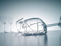 Ilustrasi: Cangkir pecah