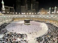 Ilustrasi pelaksanaan umrah.