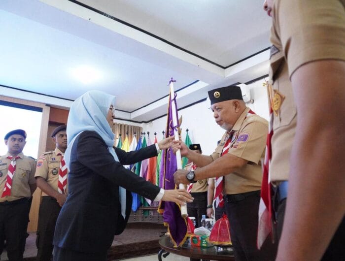 DIKLAT. Bupati Gowa selaku Ketua Kwartir Cabang Gerakan Pramuka Gowa, Sitti Husniah Talenrang membuka Kursus Pengelola Dewan Kerja (KPDK) Tahun 2025 di Balai Diklat Kabupaten Gowa, Rabu (1/10).