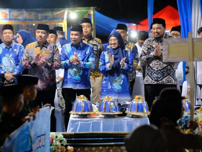 Bupati Gowa, Sitti Husniah Talenrang saat membuka MTQ ke-46 di di Lapangan Bulutana, Kecamatan Tinggimoncong, Jumat (10/10) malam