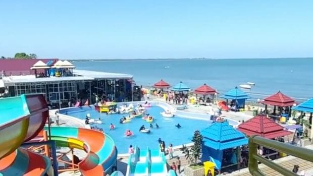 WISATA. Kawasan wisata Takalar Beach Waterboom menjadi salah satu kawasan wisata di Takalar. pemerintah akan menggenjot PAD di kawasan wisata seperti ini.