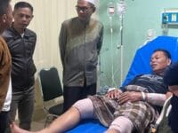 LUKA PARAH. Kanit Provost Polsek Ujung Bulu, Aiptu Syamsuddin mengalami luka di sekujur tubuhnya usai duel melawan pencuri di kompleks perumahannya.