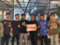 JUARA. Tim Esports Gowa menjadi juara dalam event Koji Kafetaria di Jalan Permandian Barombong, Sabtu, 1 November 2025.