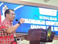 PILOT PROJECT. Sekretaris Daerah Kabupaten Gowa, Andy Azis saat membuka kegiatan pengukuran indek kompetensi digital ASN di Gowa.