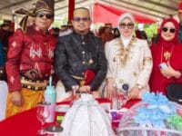 APRESIASI. Direktur PT Lurus Jaya, H. Basir Dg Bali saat menghadiri Hari Jadi ke-705 Kabupaten Gowa di Balla Lompoa.