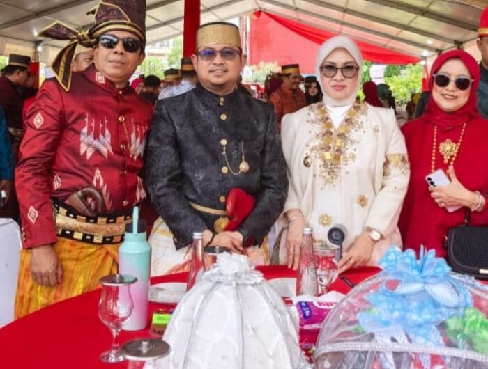 APRESIASI. Direktur PT Lurus Jaya, H. Basir Dg Bali saat menghadiri Hari Jadi ke-705 Kabupaten Gowa di Balla Lompoa.