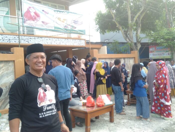 UNIK. Pasar unik di Bone, pedagangnya menjual barang tanpa harus membayar dengan uang. Foto: Bonepos.com