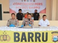Aparat Polres Barru