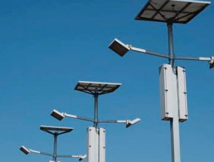 Ilustrasi: lampu jalan tenaga surya