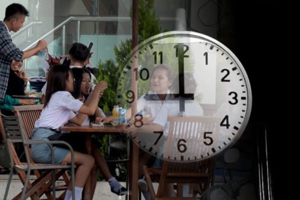 Ilustrasi: Jam malam pelajar