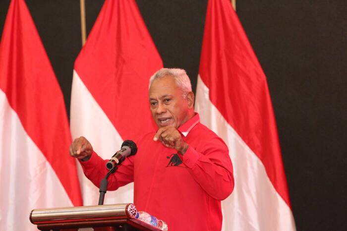 Ketua Dewan Pimpinan Pusat (DPP) PDI Perjuangan Bidang Kehormatan, Komarudin Watubun