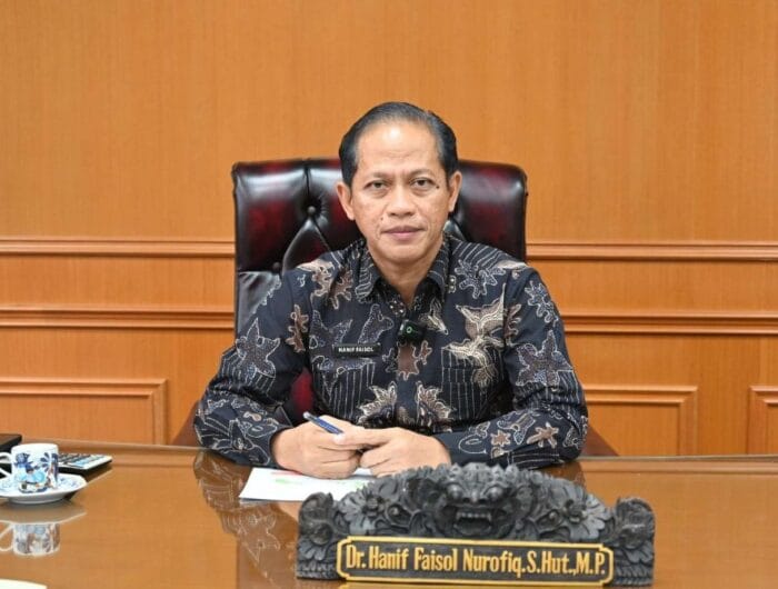 Menteri Lingkungan Hidup , Hanif Faisol Nurofiq