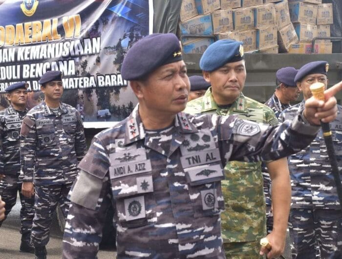 Komandan Kodaeral VI, Laksamana Muda TNI Andi Abdul Aziz