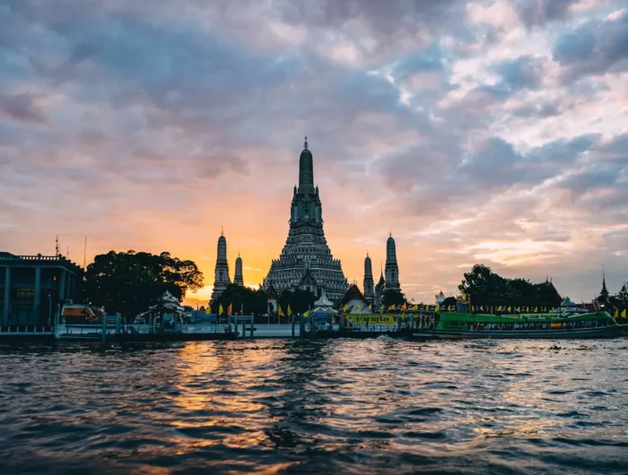 "Thailand" yang berubah ejaan menjadi "Tailan"