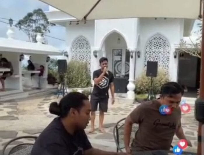 LIVE. Potongan gambar dari akun media sosial, Fenny Frans yang memperlihatkan aktivitas yang diduga judi di media sosial.