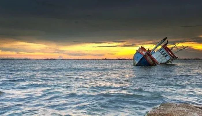 Ilustrasi: kapal tenggelam