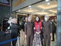 PENJARA. Bos skin care, Mira Hayati dijebloskan ke penjara.