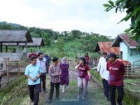 SEKOLAH GARUDA. Wamendiktisaintek, Stella Christie meninjau langsung dua calon lokasi pembangunan Sekolah Garuda yang terletak di Desa Pucak, Kecamatan Tompobulu, Kabupaten Maros.