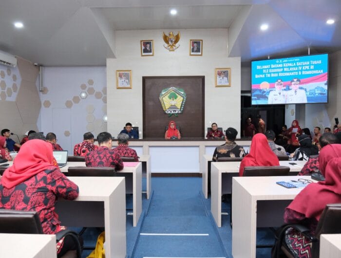 CEGAH. Rapat Koordinasi dan Pendalaman Area Kerawanan Korupsi bersama Tim Koordinasi dan Supervisi Komisi Pemberantasan Korupsi (KPK) di Baruga Pattingalloang, Kantor Bupati Gowa, Kamis (12/3).